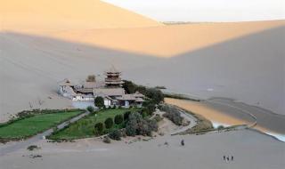 沙漠第一泉之称的是 沙漠第一泉之称的是