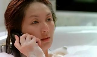 三更饺子趴桌子那一段 三更饺子趴桌子那一段